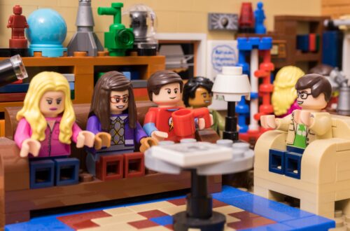 Big Bang Theory Lego/Brick.